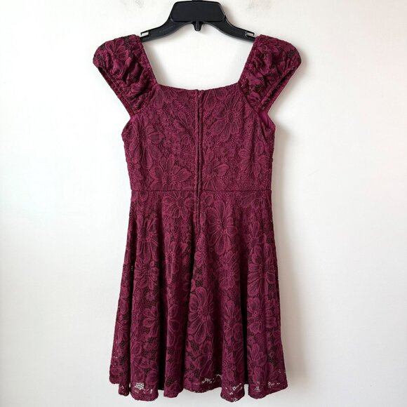 Zunie Puff Sleeve Emma Babydoll Dress Size‎ 10 Girls Maroon Stretch Lace - Picture 4 of 6